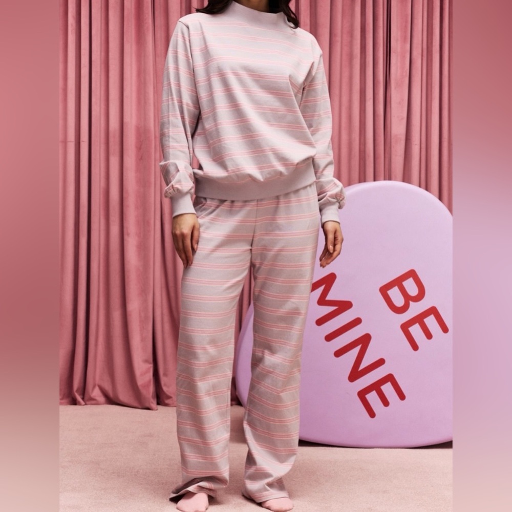 Limited Edition PARKE Striped Pink and grey valentines set
